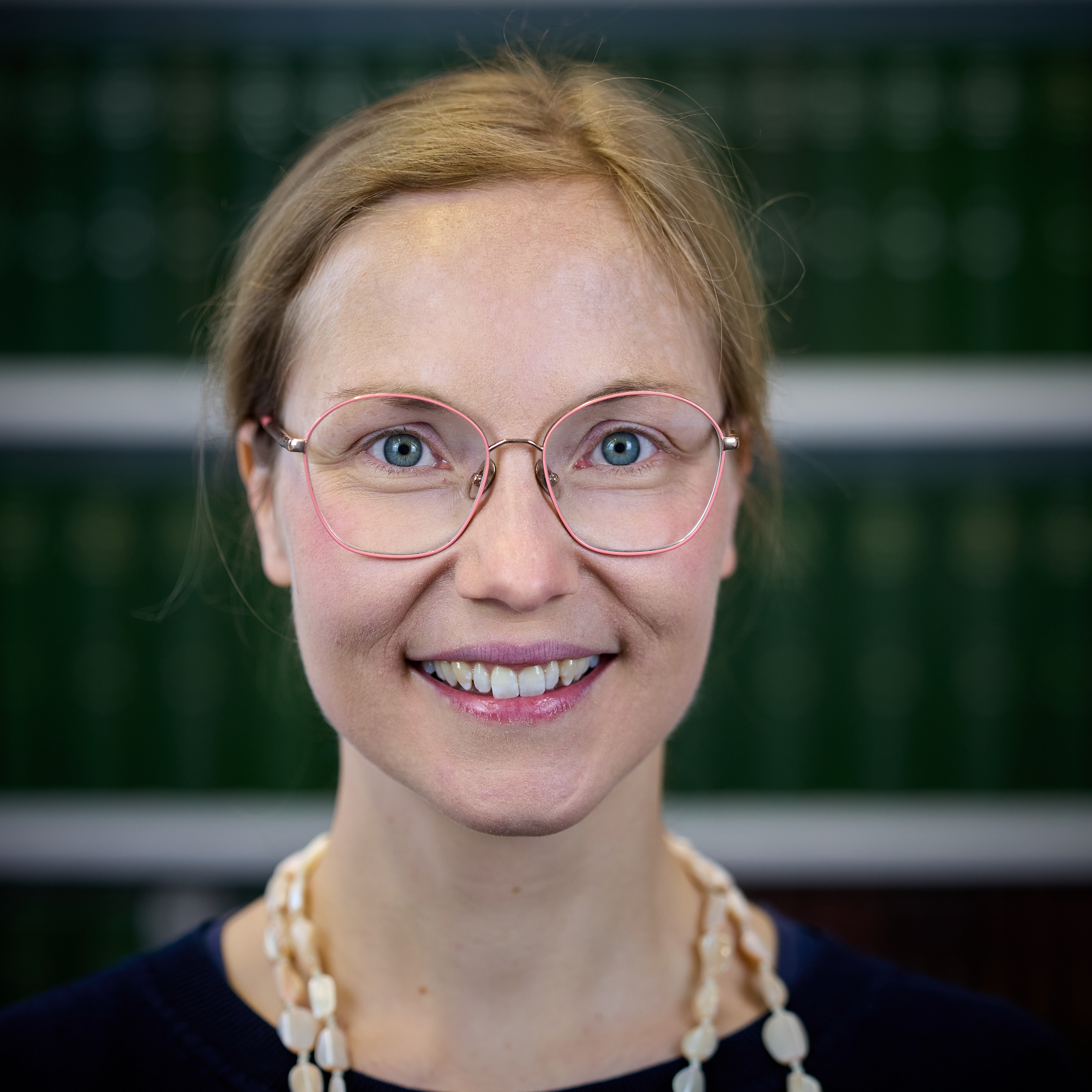Dr. Lorina Buhr